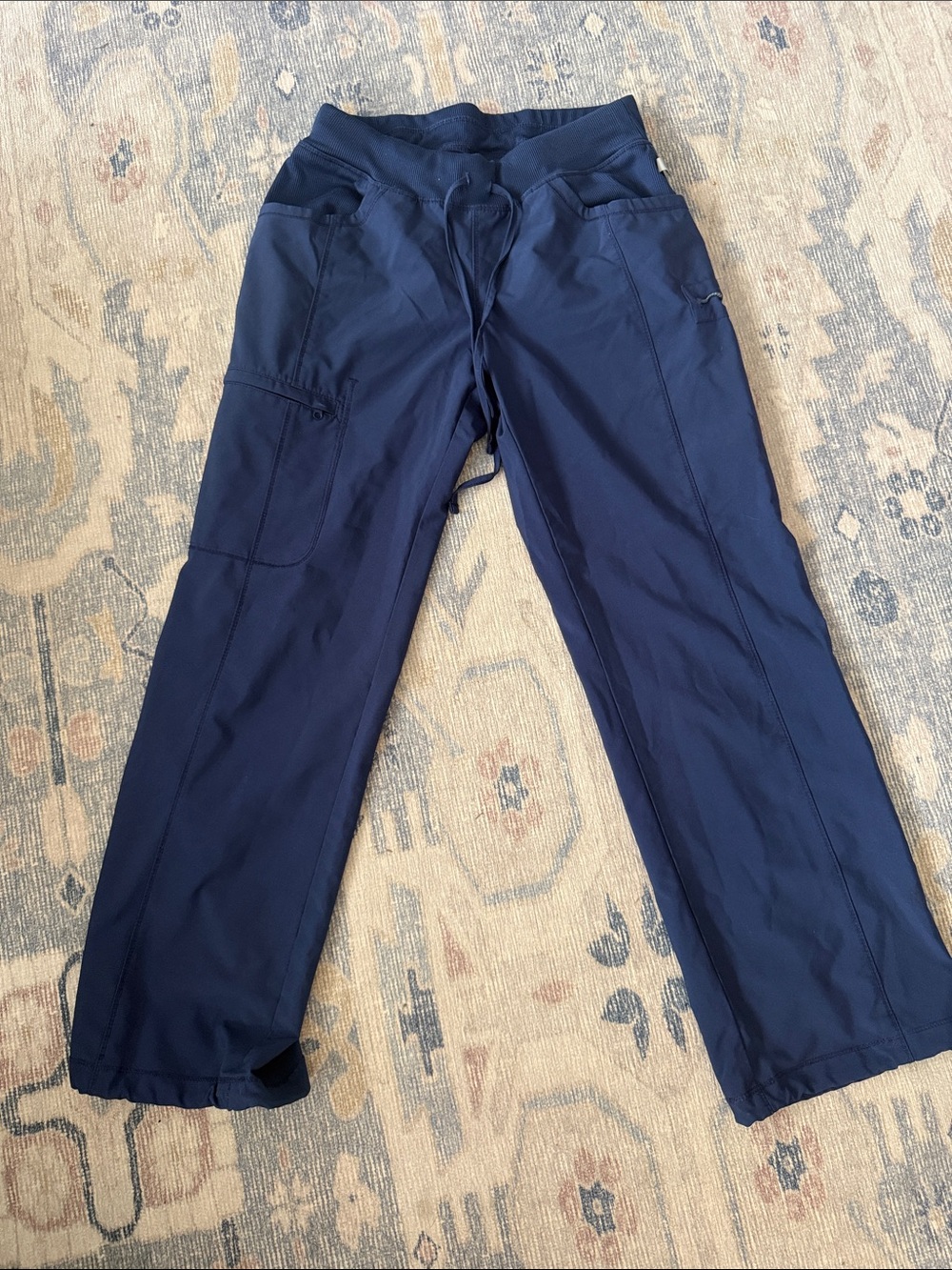 Cherokee infinity scrubs. Small petite. Navy.